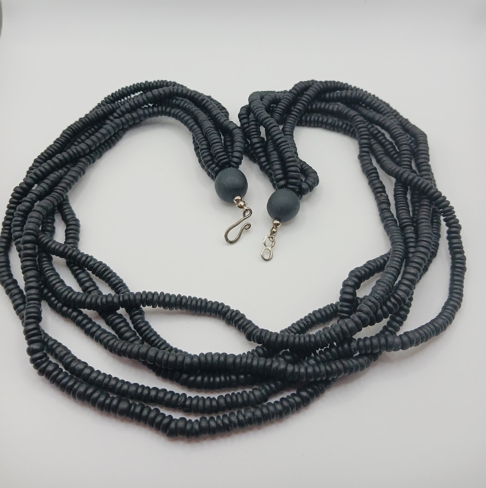 Elegant Black Beaded Necklace
